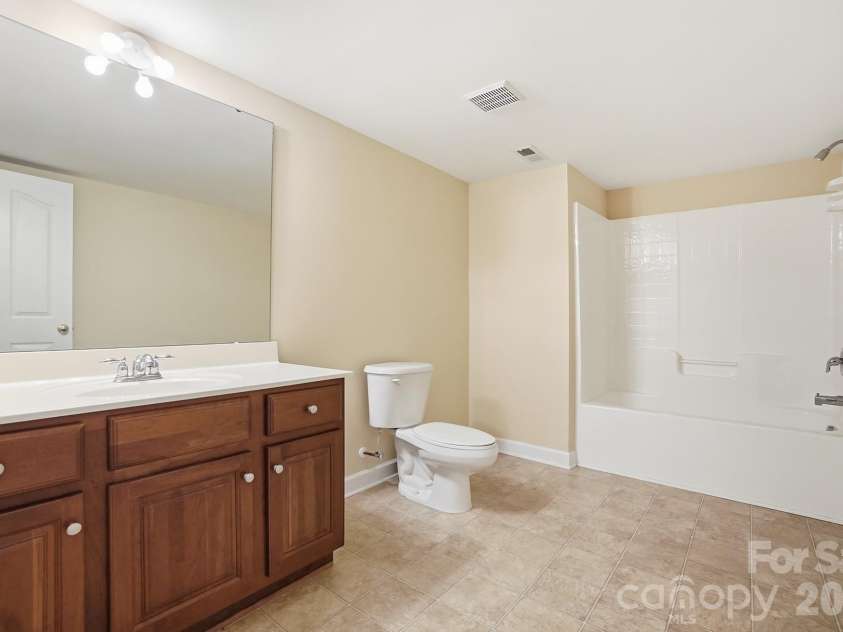 603 Deercross Lane, Waxhaw, NC 28173.  MLS# CAR4364148, YatesRealty ID 8555. 