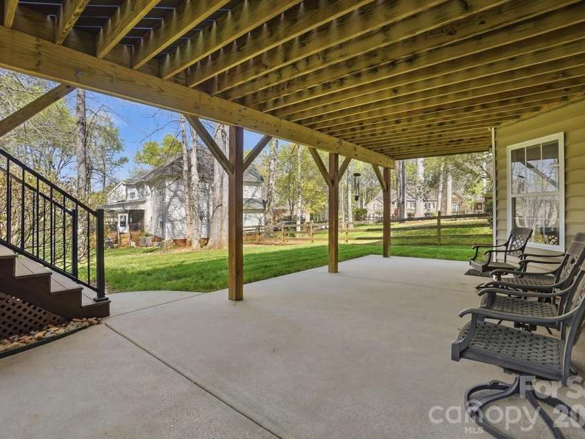 603 Deercross Lane, Waxhaw, NC 28173.  MLS# CAR4364148, YatesRealty ID 8555. 