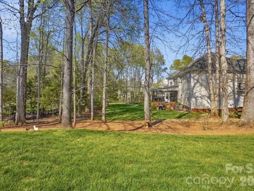 603 Deercross Lane, Waxhaw, NC 28173.  MLS# CAR4364148, YatesRealty ID 8555. 
