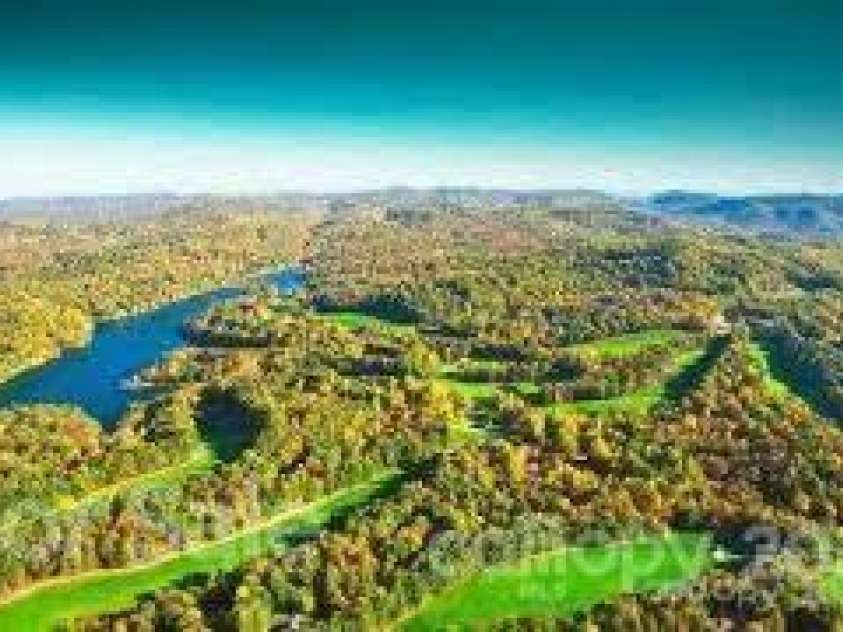 43 Adelv Court, Brevard, NC 28712.  MLS# CAR4248792, YatesRealty ID 8556. Championship Golf Course