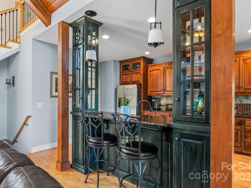 5346 Oak Crest Lane, Lenoir, NC 28645.  MLS# CAR4270819, YatesRealty ID 8557. 