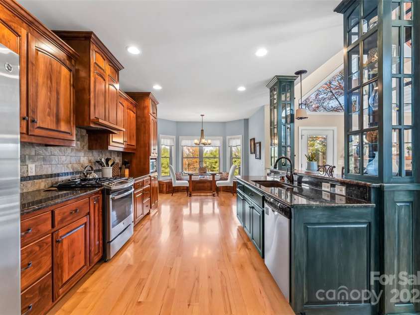 5346 Oak Crest Lane, Lenoir, NC 28645.  MLS# CAR4270819, YatesRealty ID 8557. 