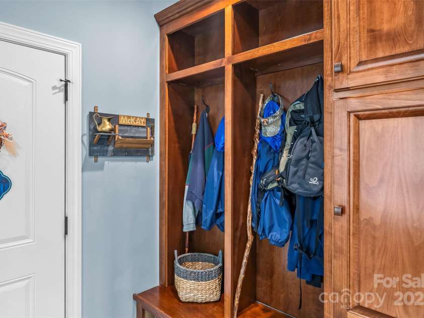 5346 Oak Crest Lane, Lenoir, NC 28645.  MLS# CAR4270819, YatesRealty ID 8557. 