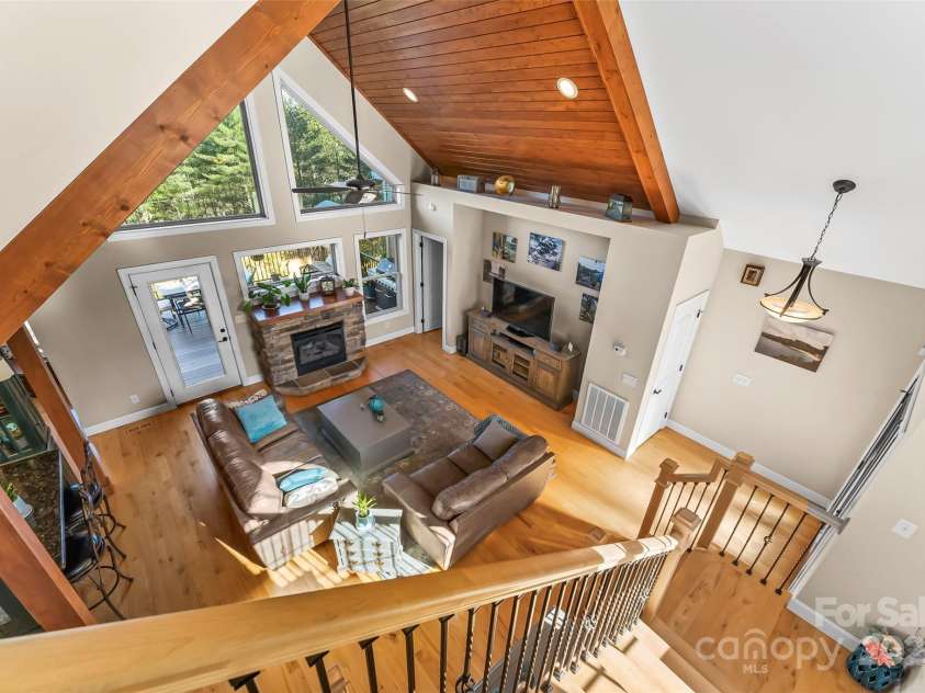 5346 Oak Crest Lane, Lenoir, NC 28645.  MLS# CAR4270819, YatesRealty ID 8557. 