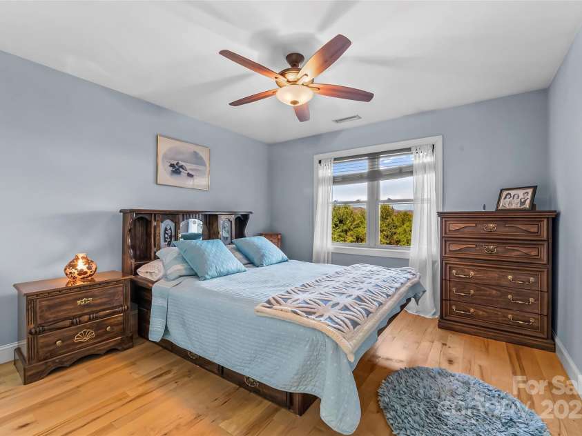 5346 Oak Crest Lane, Lenoir, NC 28645.  MLS# CAR4270819, YatesRealty ID 8557. 