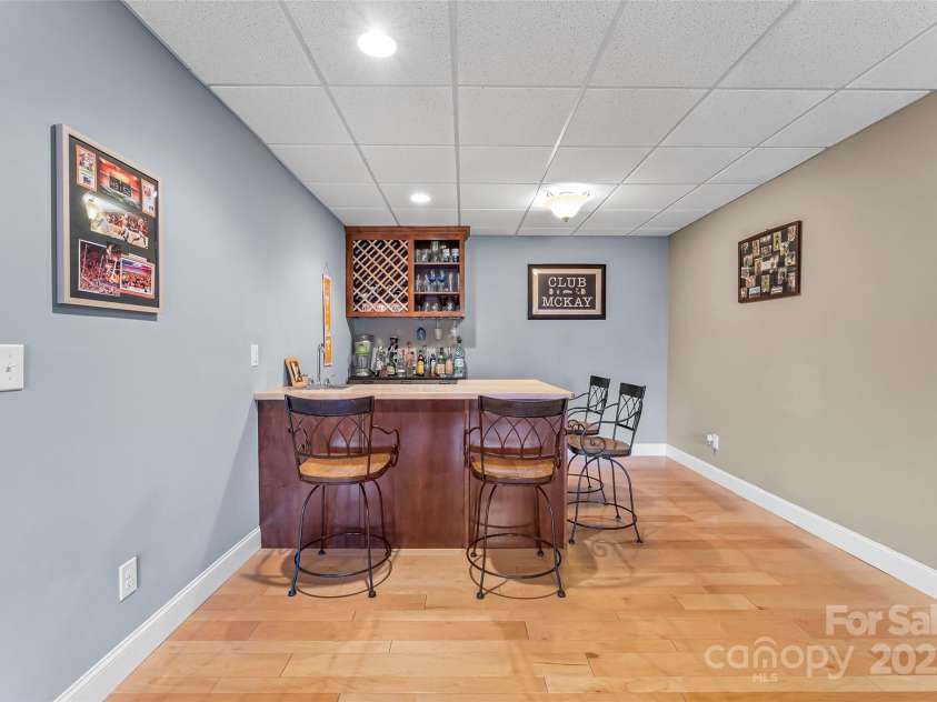 5346 Oak Crest Lane, Lenoir, NC 28645.  MLS# CAR4270819, YatesRealty ID 8557. 