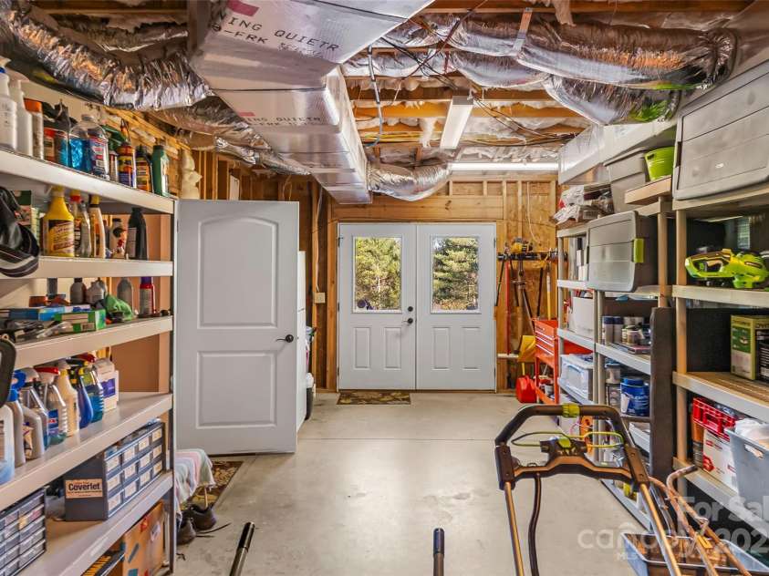 5346 Oak Crest Lane, Lenoir, NC 28645.  MLS# CAR4270819, YatesRealty ID 8557. 