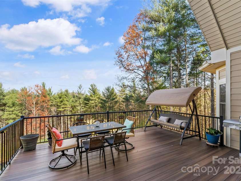 5346 Oak Crest Lane, Lenoir, NC 28645.  MLS# CAR4270819, YatesRealty ID 8557. 