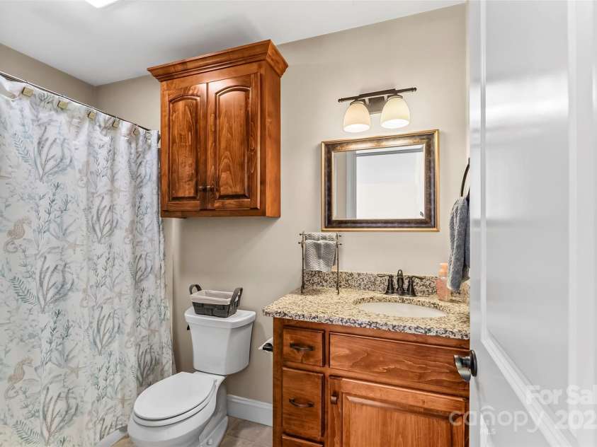 5346 Oak Crest Lane, Lenoir, NC 28645.  MLS# CAR4270819, YatesRealty ID 8557. Full Bath upstairs