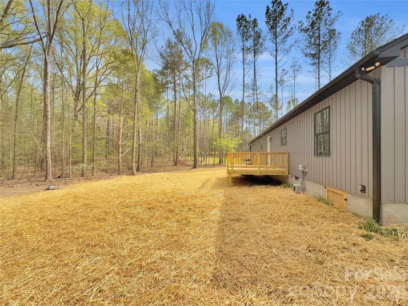 2504 Lazy Oak Drive, Lancaster, SC 29720.  MLS# CAR4357902, YatesRealty ID 8558. 