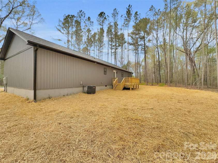 2504 Lazy Oak Drive, Lancaster, SC 29720.  MLS# CAR4357902, YatesRealty ID 8558. 