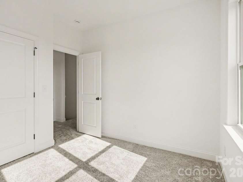 1712 Chapman Avenue, Kannapolis, NC 28081.  MLS# CAR4363599, YatesRealty ID 8559. 