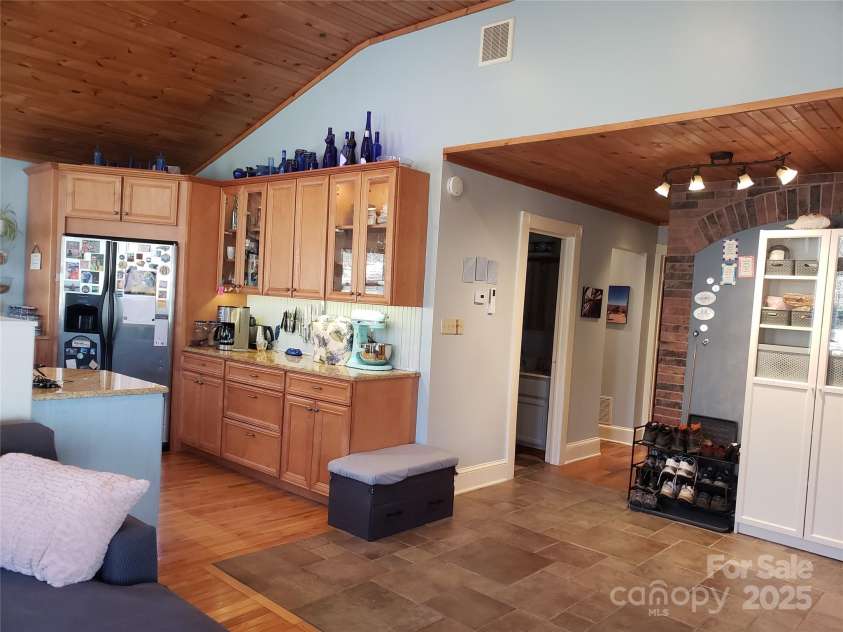 1055 Stagger weed Road, Bakersville, NC 28705.  MLS# CAR4234895, YatesRealty ID 8562. 