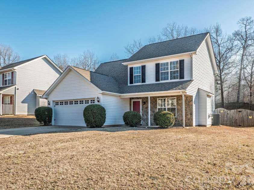 420 Fawnbrook Lane, Gastonia, NC 28052.  MLS# CAR4346477, YatesRealty ID 8562. 