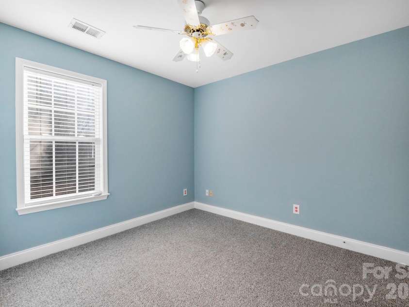 420 Fawnbrook Lane, Gastonia, NC 28052.  MLS# CAR4346477, YatesRealty ID 8562. 