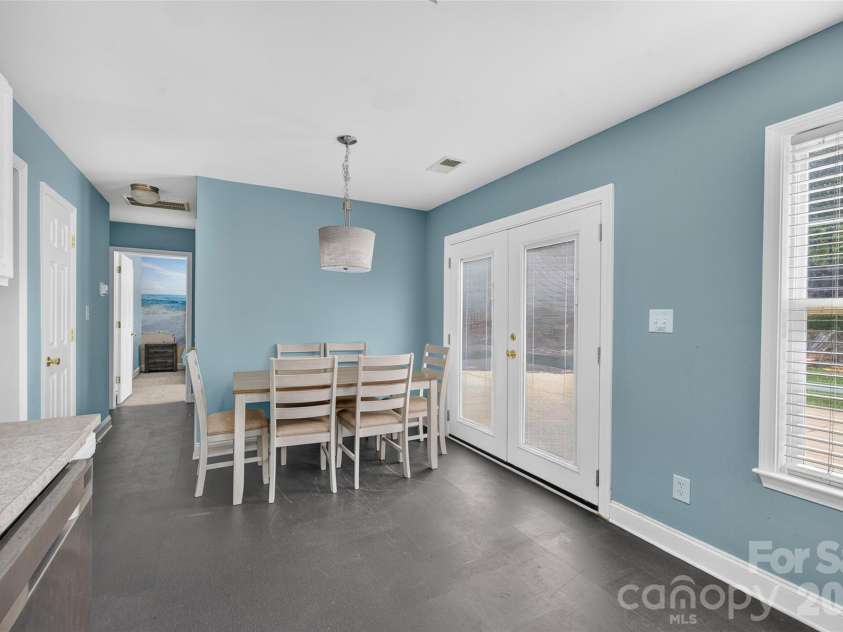 420 Fawnbrook Lane, Gastonia, NC 28052.  MLS# CAR4402931, YatesRealty ID 8562. 