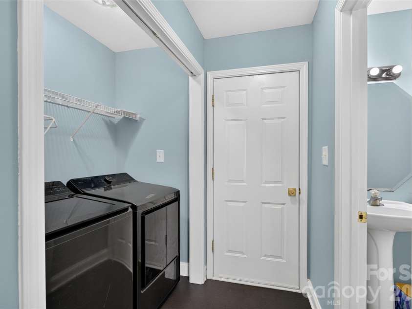 420 Fawnbrook Lane, Gastonia, NC 28052.  MLS# CAR4402931, YatesRealty ID 8562. 
