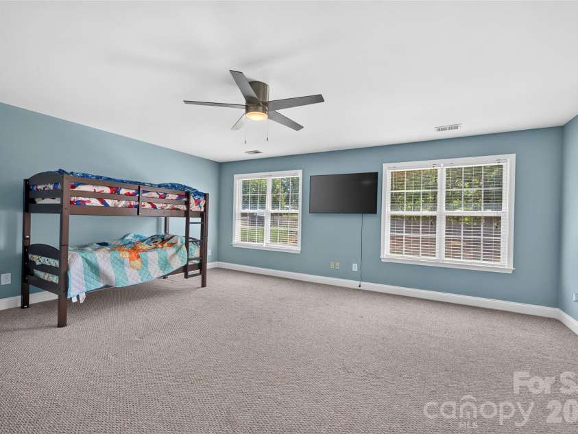 420 Fawnbrook Lane, Gastonia, NC 28052.  MLS# CAR4402931, YatesRealty ID 8562. 