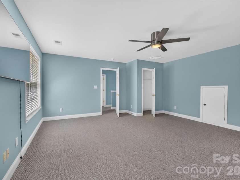 420 Fawnbrook Lane, Gastonia, NC 28052.  MLS# CAR4402931, YatesRealty ID 8562. 