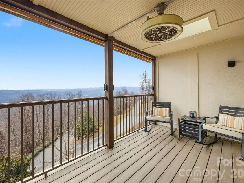 1403 Fleetwood Plaza, Hendersonville, NC 28739.  MLS# CAR4332853, YatesRealty ID 8563. 