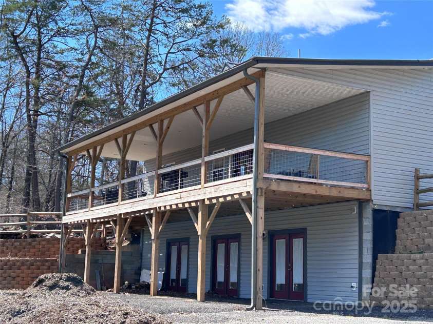 266 Ridge Drive, Bryson City, NC 28713.  MLS# CAR4239679, YatesRealty ID 8564. 
