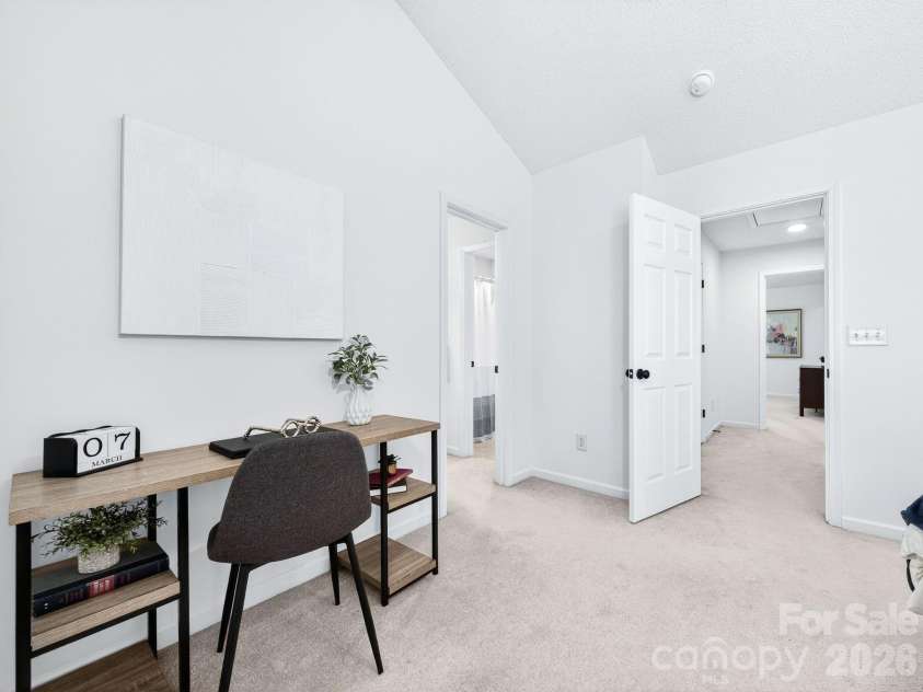 9977 Reindeer Way Lane, Charlotte, NC 28216.  MLS# CAR4351235, YatesRealty ID 8564. Second Primary Suite