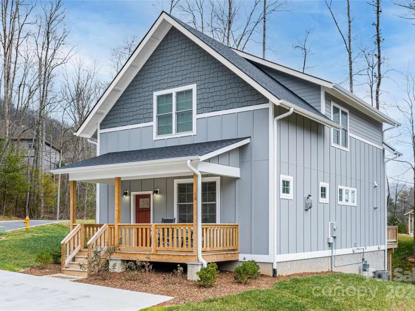 58 Westside Village Road, Fairview, NC 28730.  MLS# CAR4133588, YatesRealty ID 8565. 