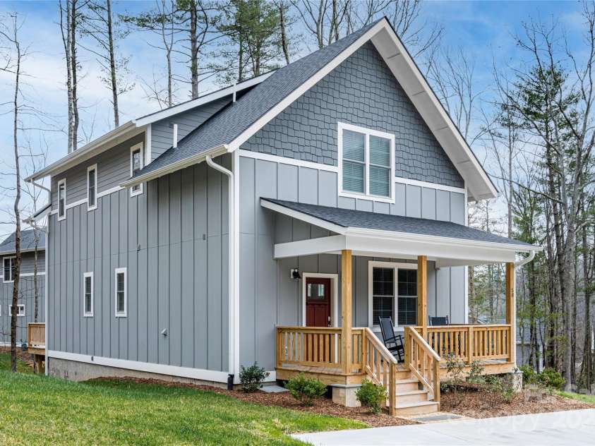 58 Westside Village Road, Fairview, NC 28730.  MLS# CAR4133588, YatesRealty ID 8565. 