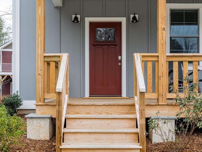 58 Westside Village Road, Fairview, NC 28730.  MLS# CAR4133588, YatesRealty ID 8565. 