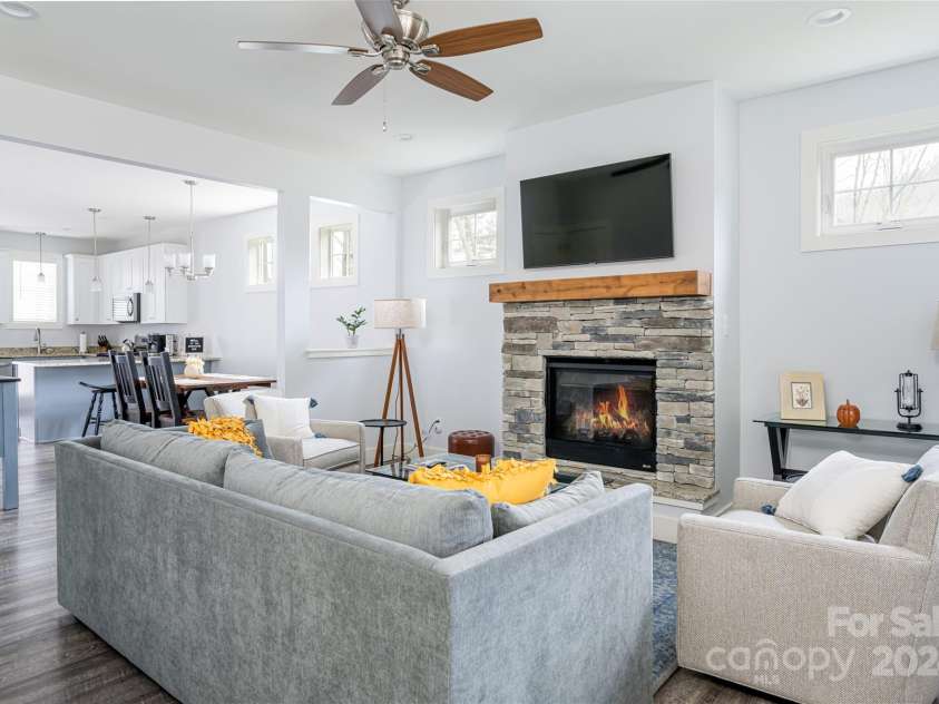 58 Westside Village Road, Fairview, NC 28730.  MLS# CAR4133588, YatesRealty ID 8565. 