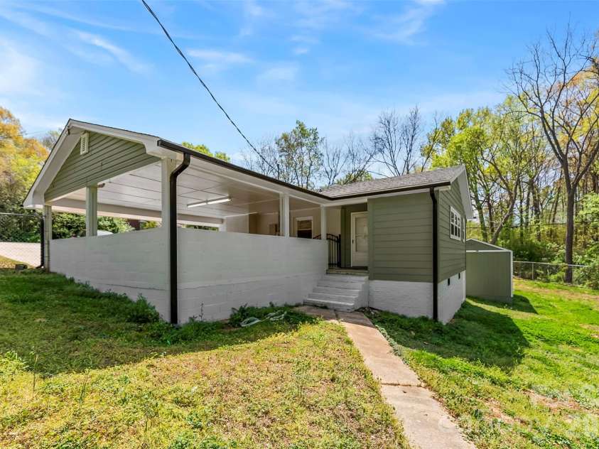 503 8th Street, Bessemer City, NC 28016.  MLS# CAR4354472, YatesRealty ID 8567. 