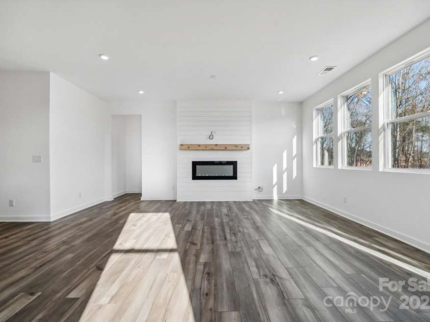 2223 Carpenter Farms Drive, Lincolnton, NC 28092.  MLS# CAR4183293, YatesRealty ID 8568. 