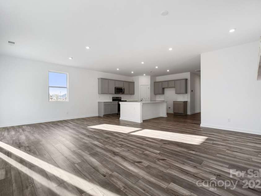 2223 Carpenter Farms Drive, Lincolnton, NC 28092.  MLS# CAR4183293, YatesRealty ID 8568. 