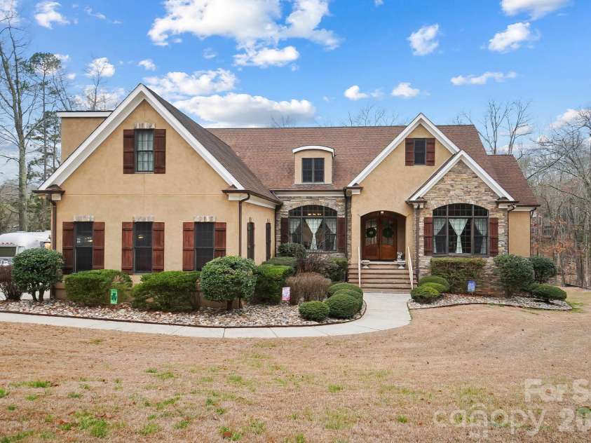 5283 Johnsons Barn Road, York, SC 29745.  MLS# CAR4353954, YatesRealty ID 8568. 