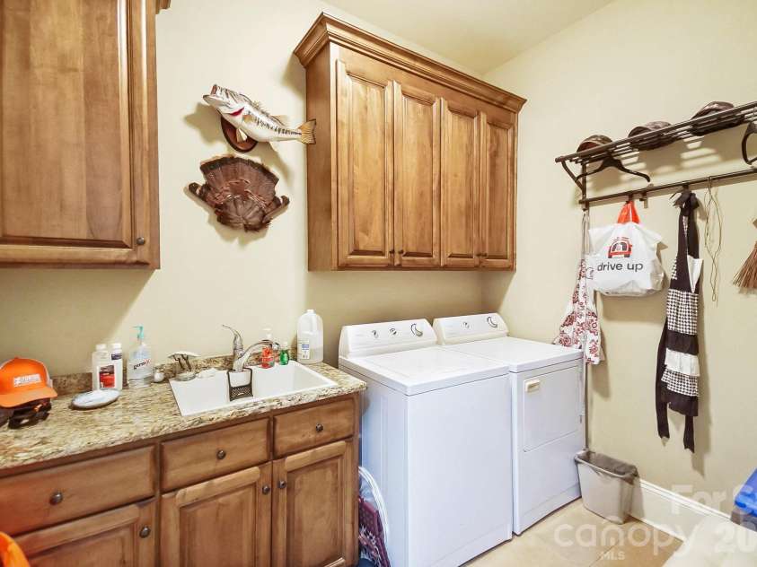 5283 Johnsons Barn Road, York, SC 29745.  MLS# CAR4353954, YatesRealty ID 8568. 