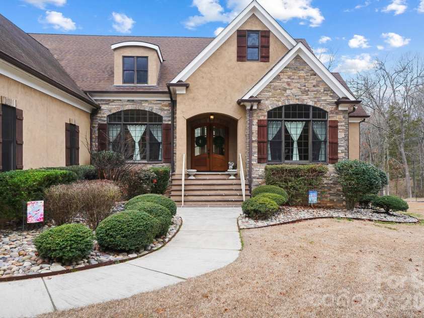 5283 Johnsons Barn Road, York, SC 29745.  MLS# CAR4353954, YatesRealty ID 8568. 