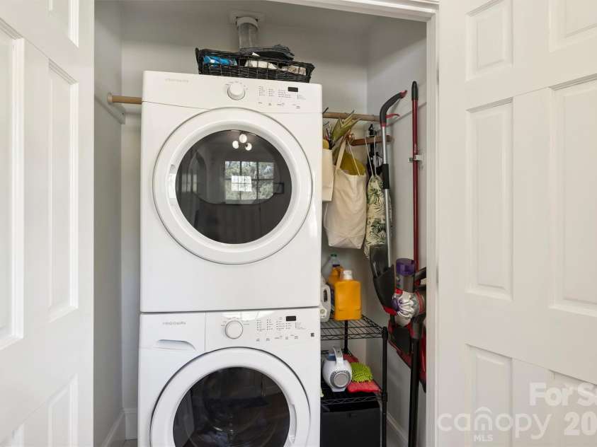 3608 Ellen Avenue, Charlotte, NC 28205.  MLS# CAR4361918, YatesRealty ID 8569. Laundry