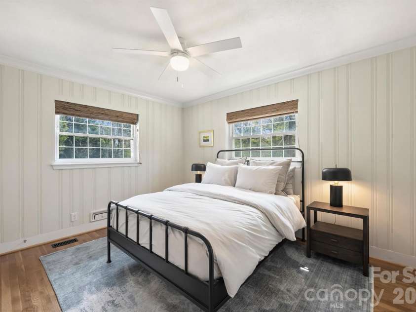 3608 Ellen Avenue, Charlotte, NC 28205.  MLS# CAR4361918, YatesRealty ID 8569. Secondary Bedroom