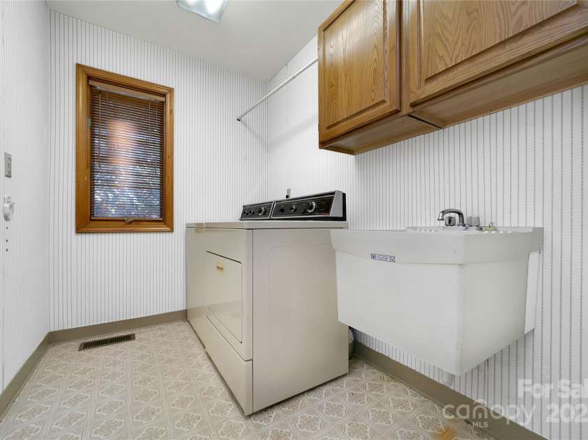 3814 Connestee Trail, Brevard, NC 28712.  MLS# CAR4233620, YatesRealty ID 8569. 