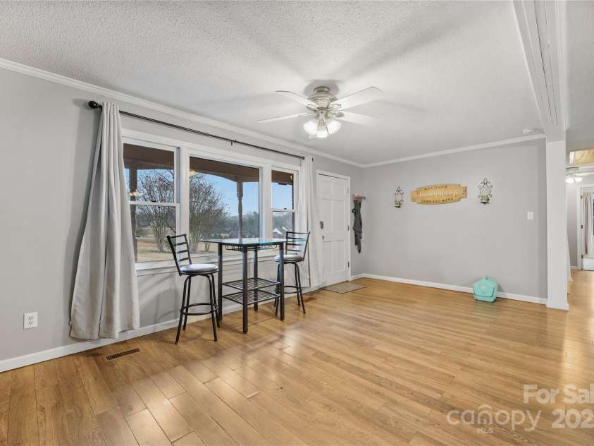 927 Ferguson Ridge Road, Gastonia, NC 28052.  MLS# CAR4213440, YatesRealty ID 857. 