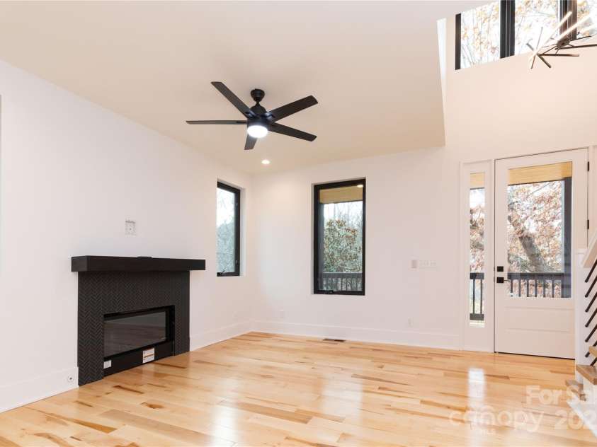 213 New Stock Road, Asheville, NC 28804.  MLS# CAR4202759, YatesRealty ID 8570. Living Room