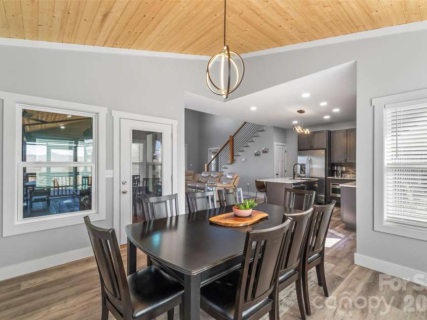 53 Crescent Ridge Lane, Nebo, NC 28761.  MLS# CAR4325375, YatesRealty ID 8570. 