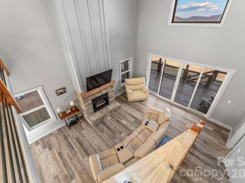 53 Crescent Ridge Lane, Nebo, NC 28761.  MLS# CAR4325375, YatesRealty ID 8570. 