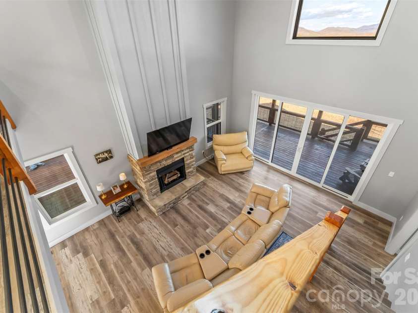 53 Crescent Ridge Lane, Nebo, NC 28761.  MLS# CAR4325375, YatesRealty ID 8570. 
