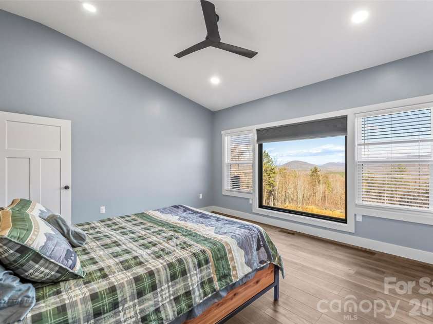 53 Crescent Ridge Lane, Nebo, NC 28761.  MLS# CAR4325375, YatesRealty ID 8570. 