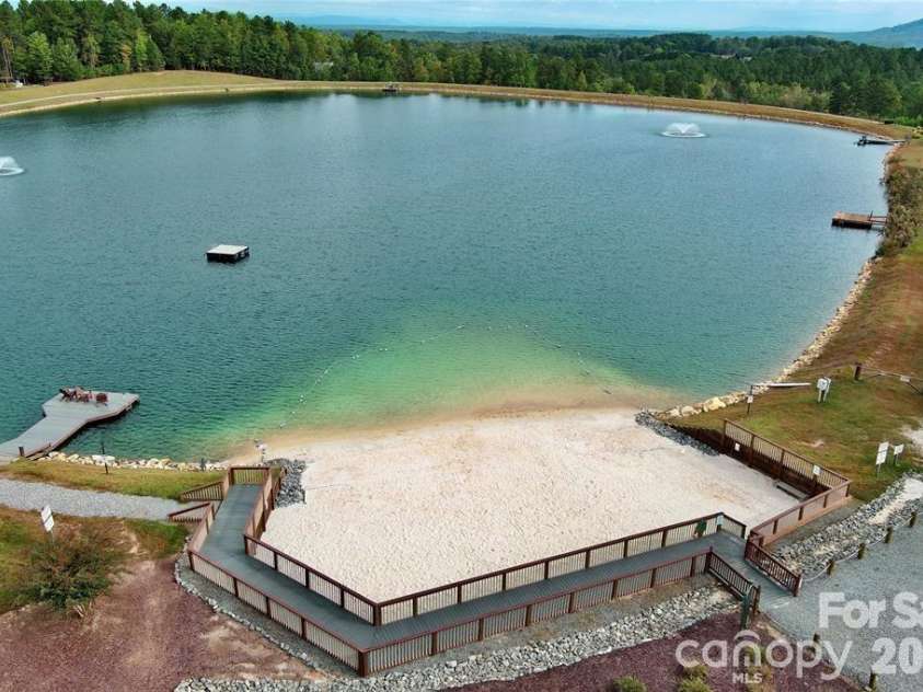 53 Crescent Ridge Lane, Nebo, NC 28761.  MLS# CAR4325375, YatesRealty ID 8570. 