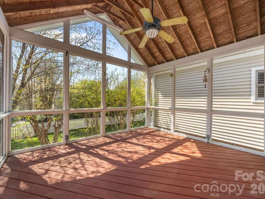 824 Garbow Court, Charlotte, NC 28270.  MLS# CAR4362223, YatesRealty ID 8571. 
