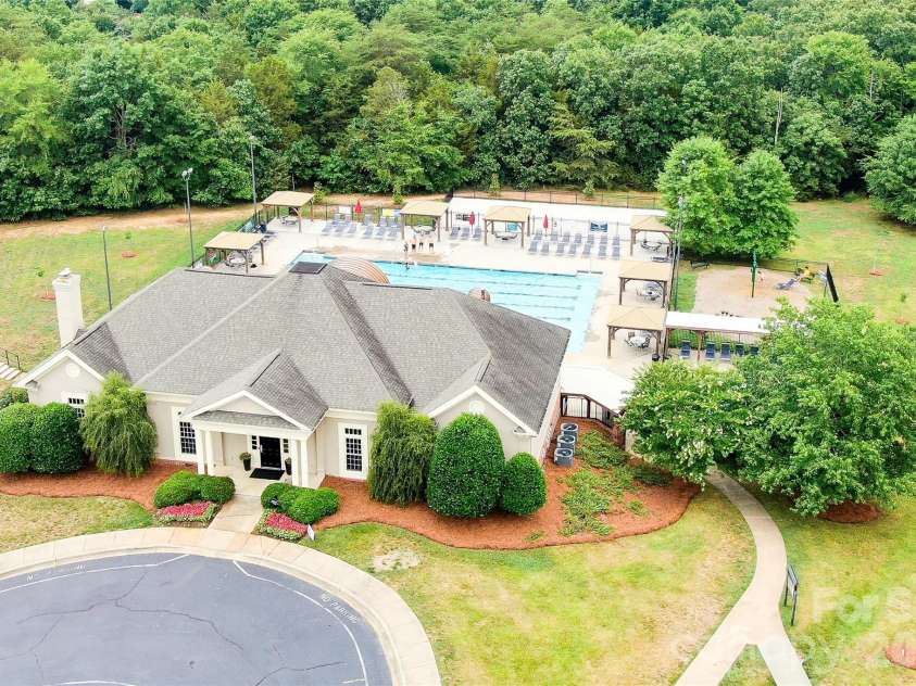 824 Garbow Court, Charlotte, NC 28270.  MLS# CAR4362223, YatesRealty ID 8571. 