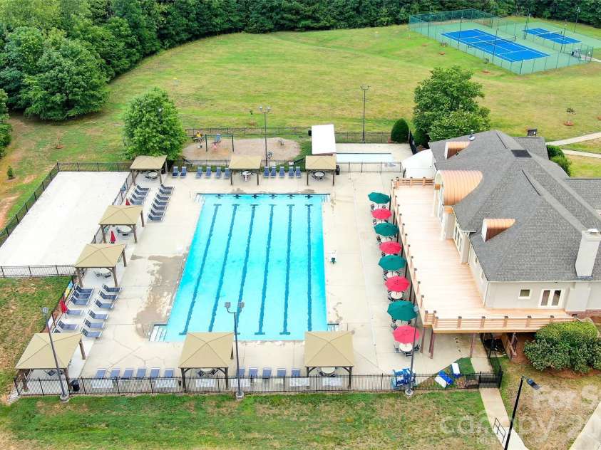 824 Garbow Court, Charlotte, NC 28270.  MLS# CAR4362223, YatesRealty ID 8571. 