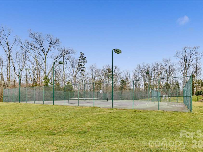 824 Garbow Court, Charlotte, NC 28270.  MLS# CAR4362223, YatesRealty ID 8571. 